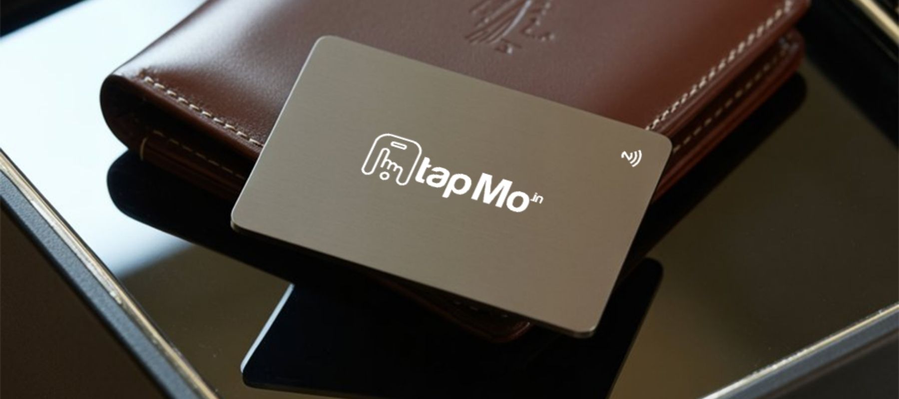 Luxury + Technology: Why tapfolio Metal Cards Are the Future of Elite Networking